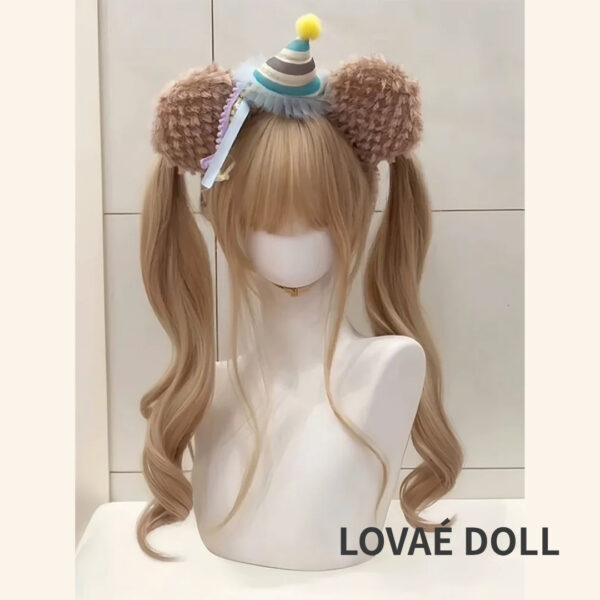 13 Golden Wavy Wig